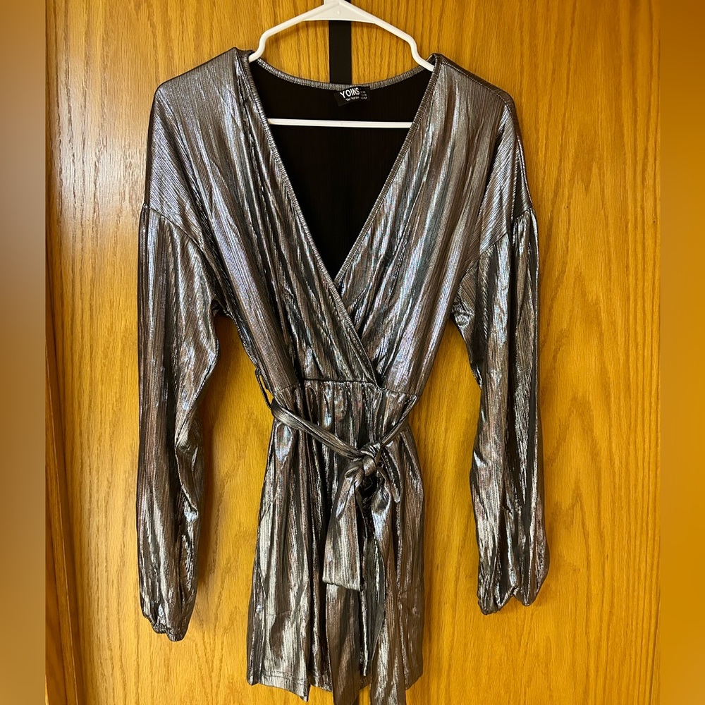 YOINS dark gray metallic romper.